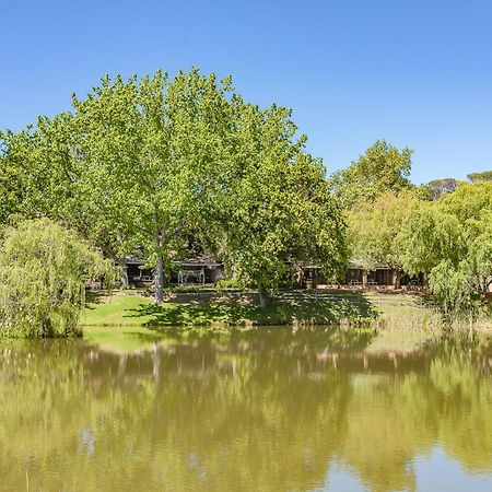 Picardie Guest Farm Paarl Bagian luar foto