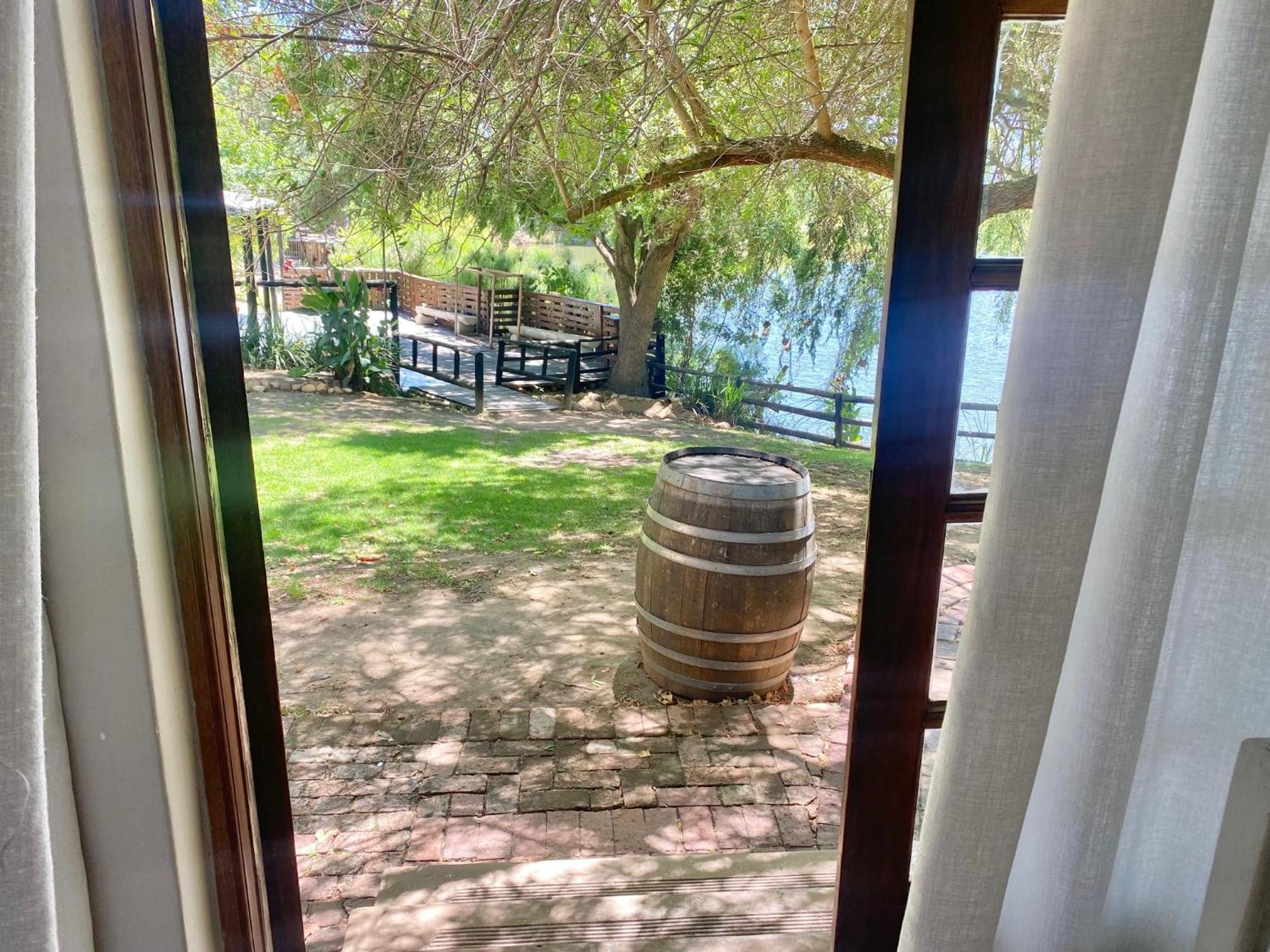 Picardie Guest Farm Paarl Bagian luar foto
