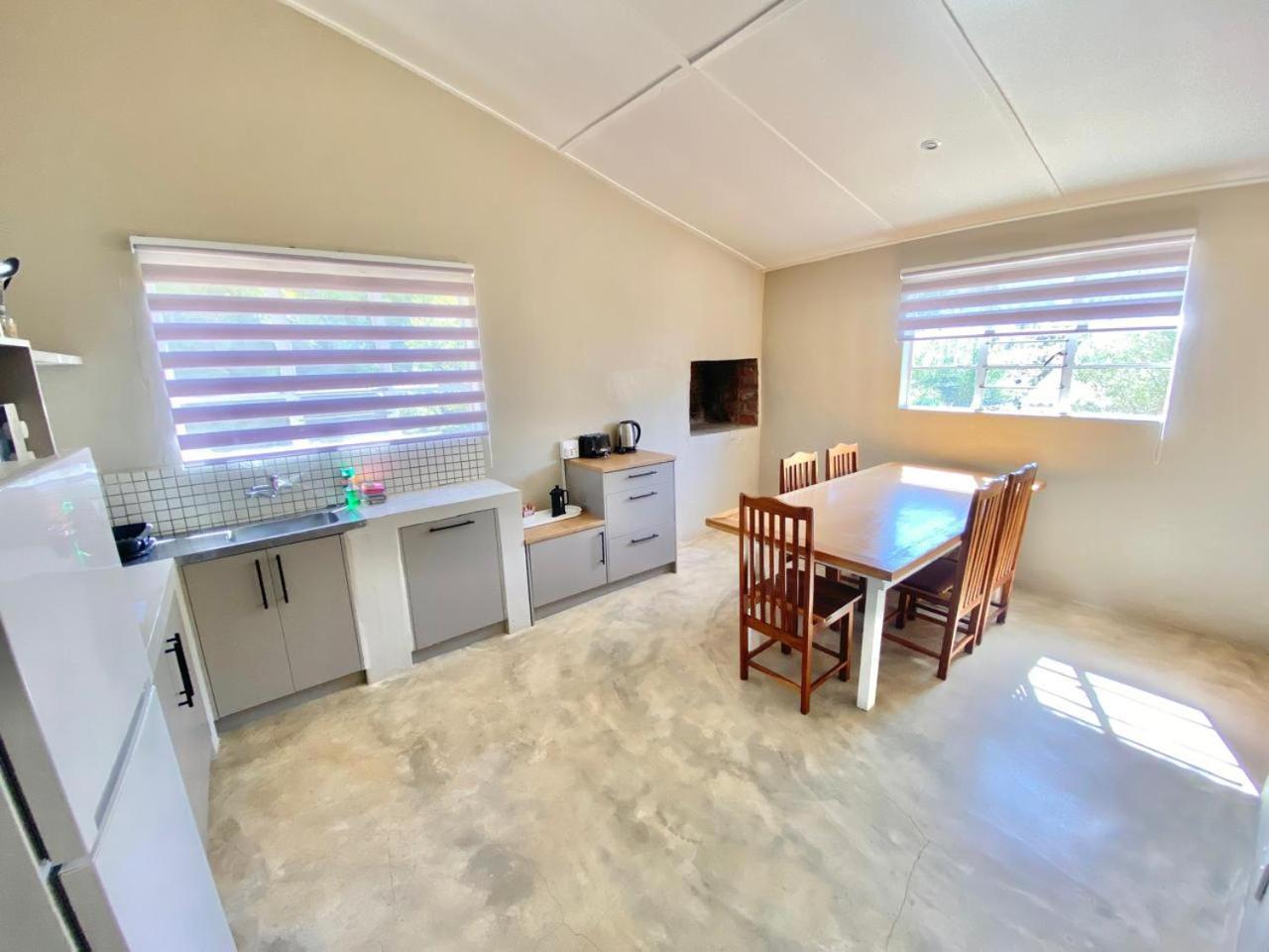 Picardie Guest Farm Paarl Bagian luar foto